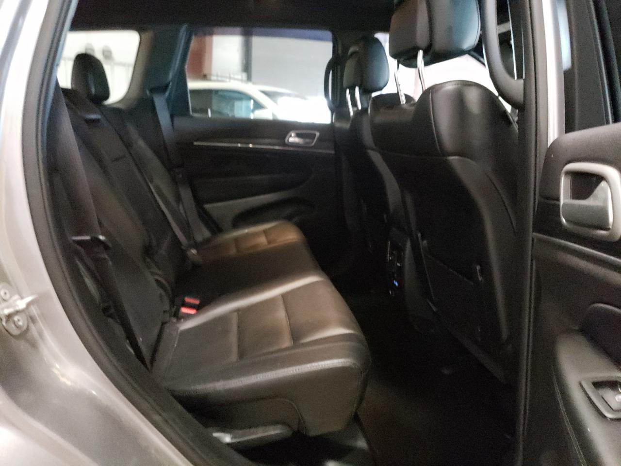 1C4RJFBG0KC765714 2019 Jeep Grand Cherokee Limited