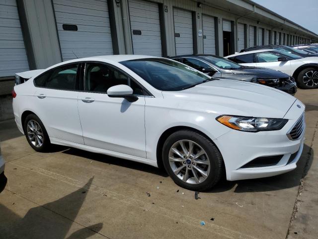 VIN 3FA6P0H73HR415631 2017 Ford Fusion, SE no.4