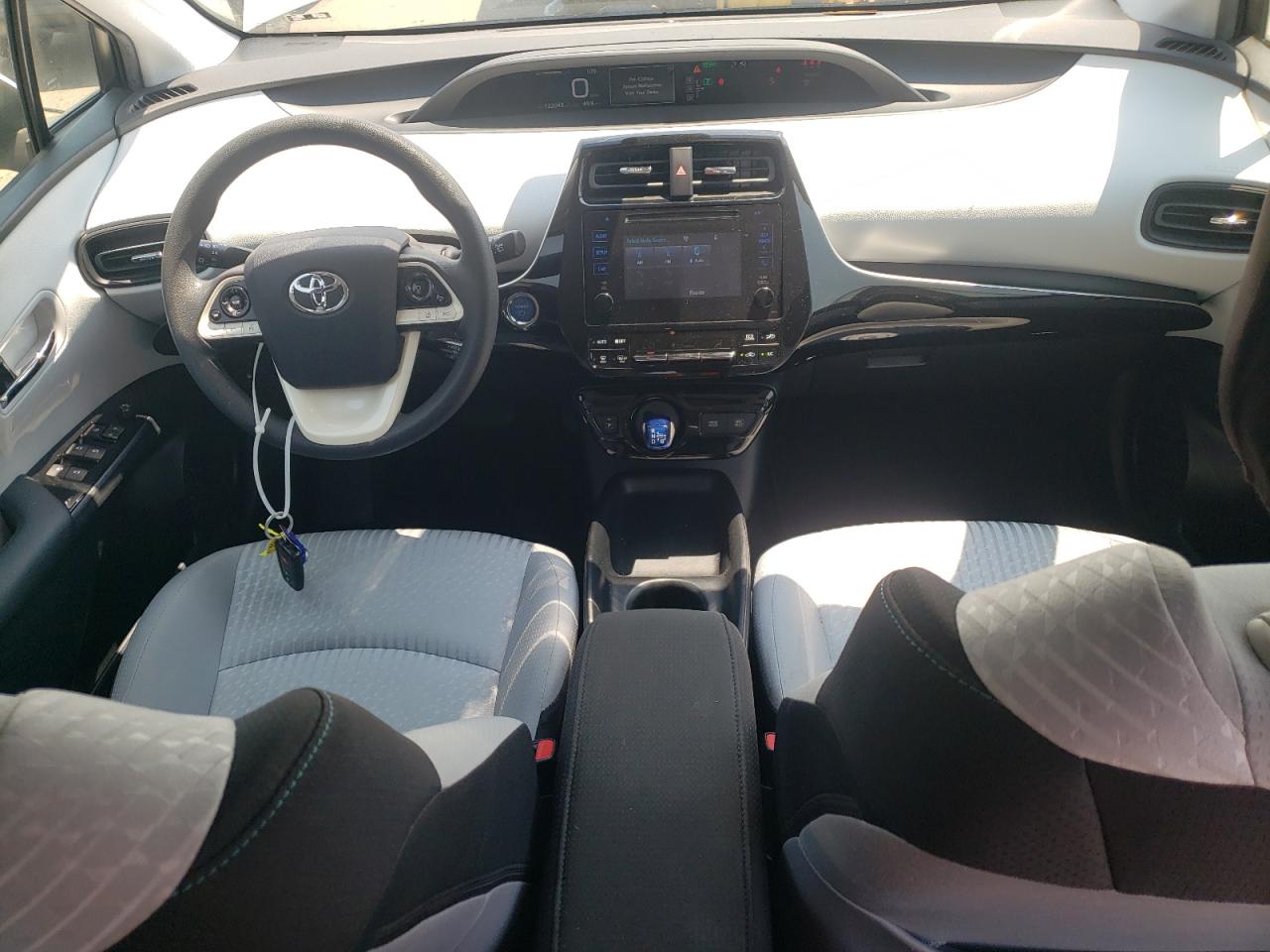 JTDKBRFU3H3548537 2017 Toyota Prius