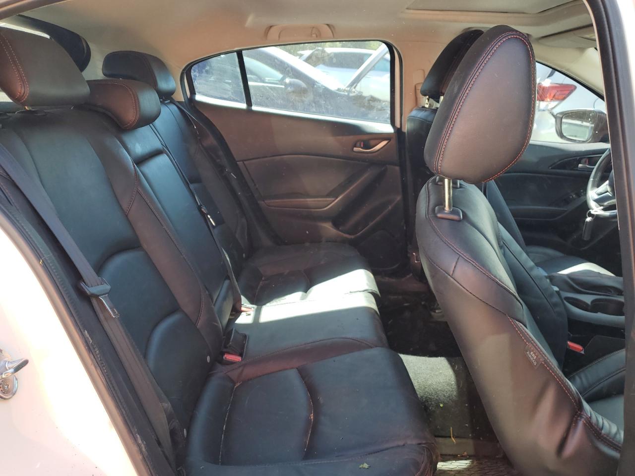 JM1BM1N77G1282943 2016 Mazda 3 Grand Touring