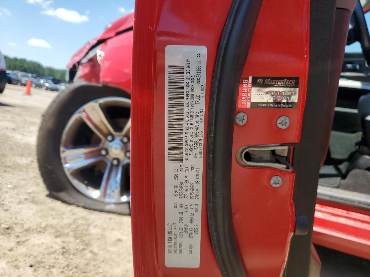 1C6RR6LT6HS747860 2017 Ram 1500 Slt