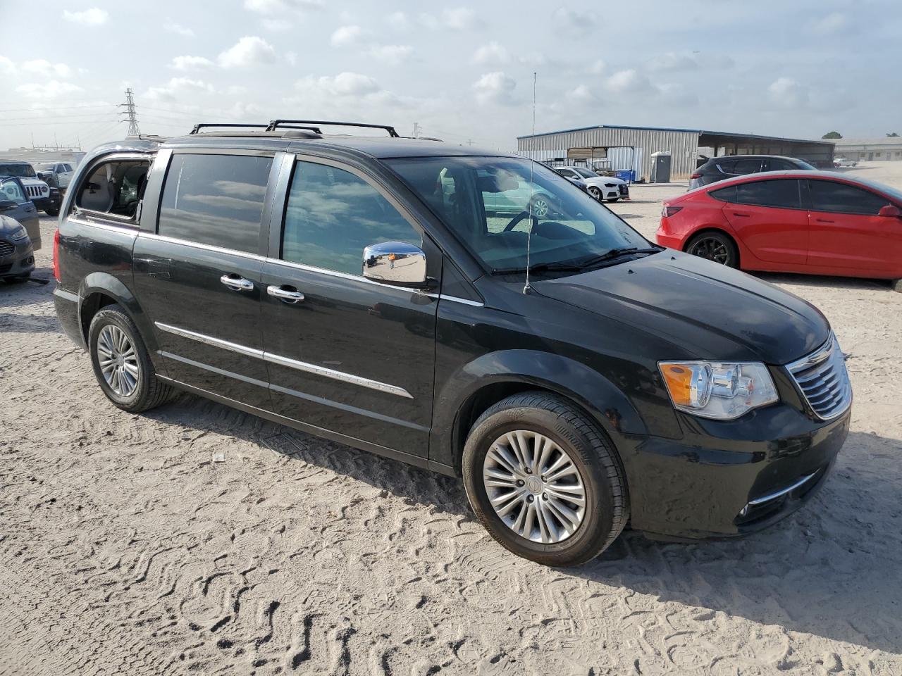 2016 Chrysler Town & Country Touring L vin: 2C4RC1CG4GR149640