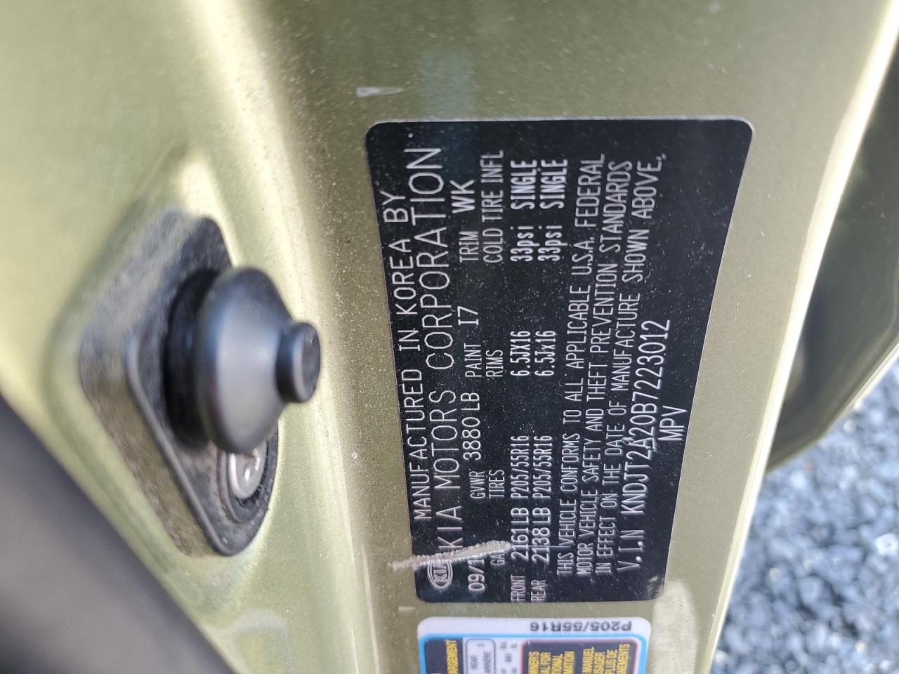 KNDJT2A20B7223012 2011 Kia Soul +