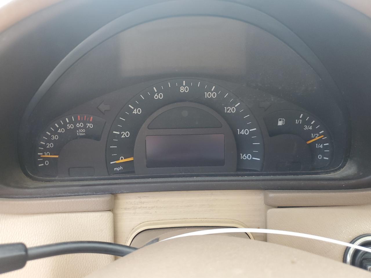 WDBRF64J12E002825 2002 Mercedes-Benz C 320