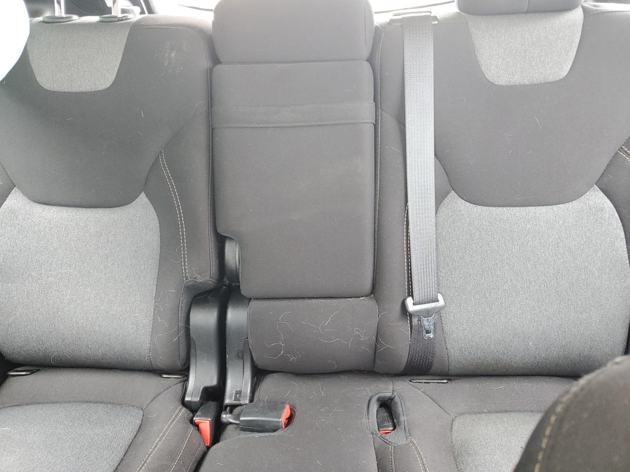 1C4PJMAB8GW156832 2016 Jeep Cherokee Sport