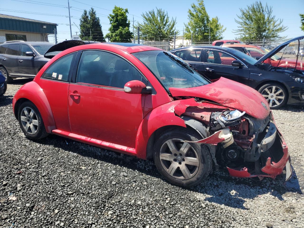 Lot #2907013137 2006 VOLKSWAGEN NEW BEETLE