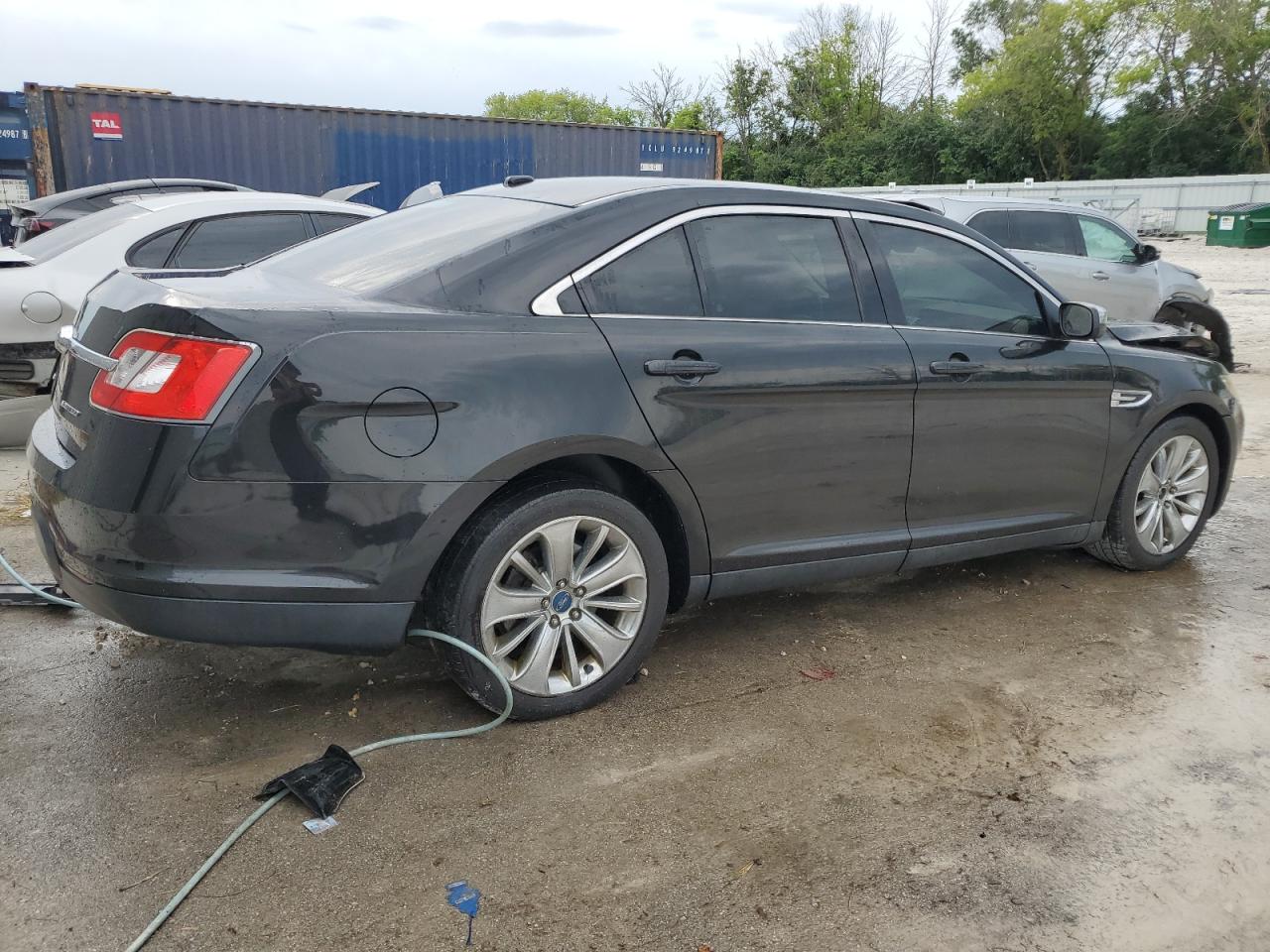 1FAHP2FW9BG163140 2011 Ford Taurus Limited