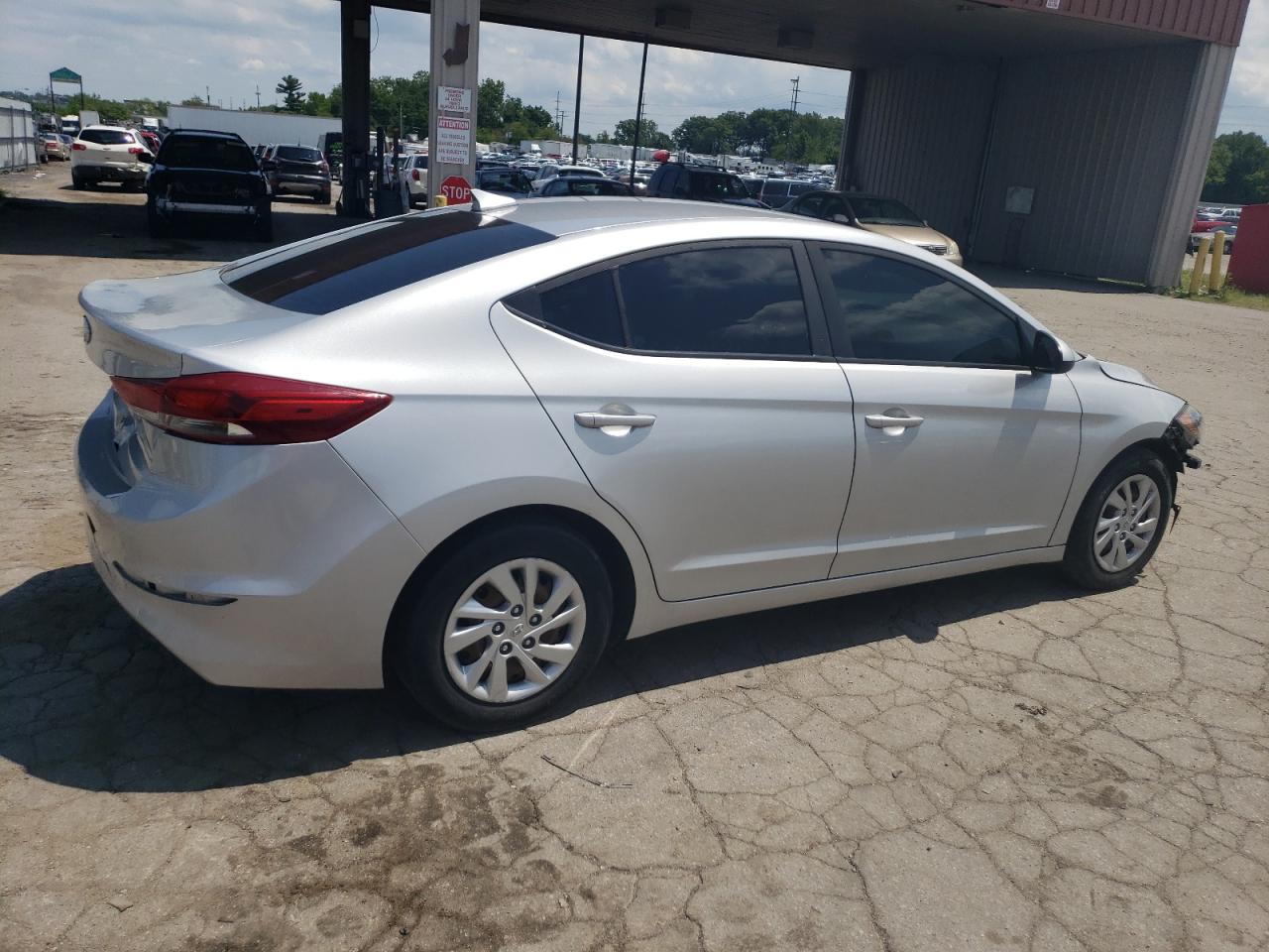 2017 Hyundai Elantra Se vin: 5NPD74LF1HH102281