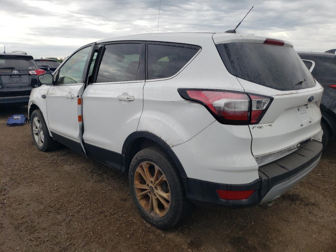 1FMCU9GD5HUC98785 2017 Ford Escape Se