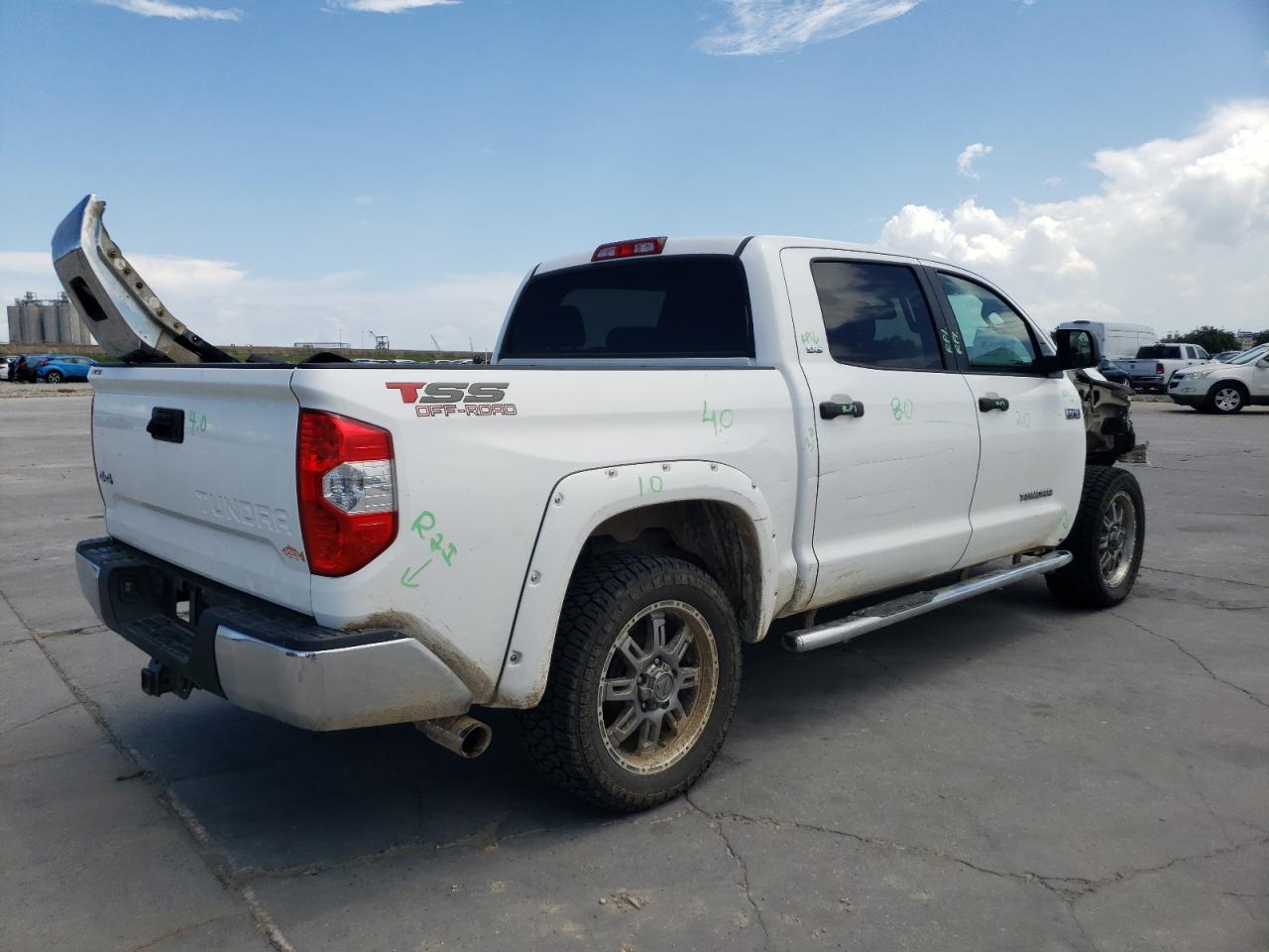 5TFDW5F12GX572301 2016 Toyota Tundra Crewmax Sr5