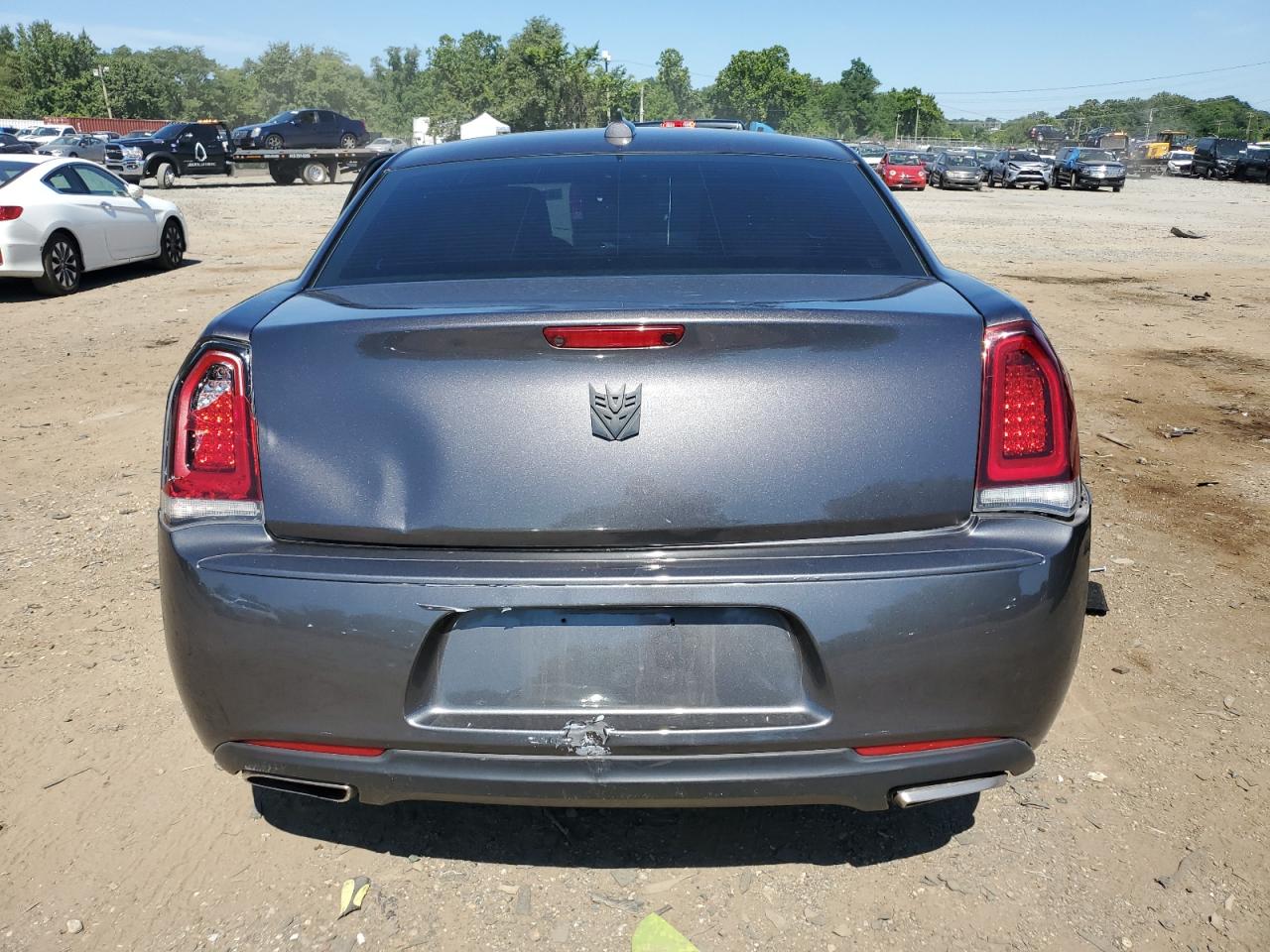 2C3CCABG5KH654080 2019 Chrysler 300 S