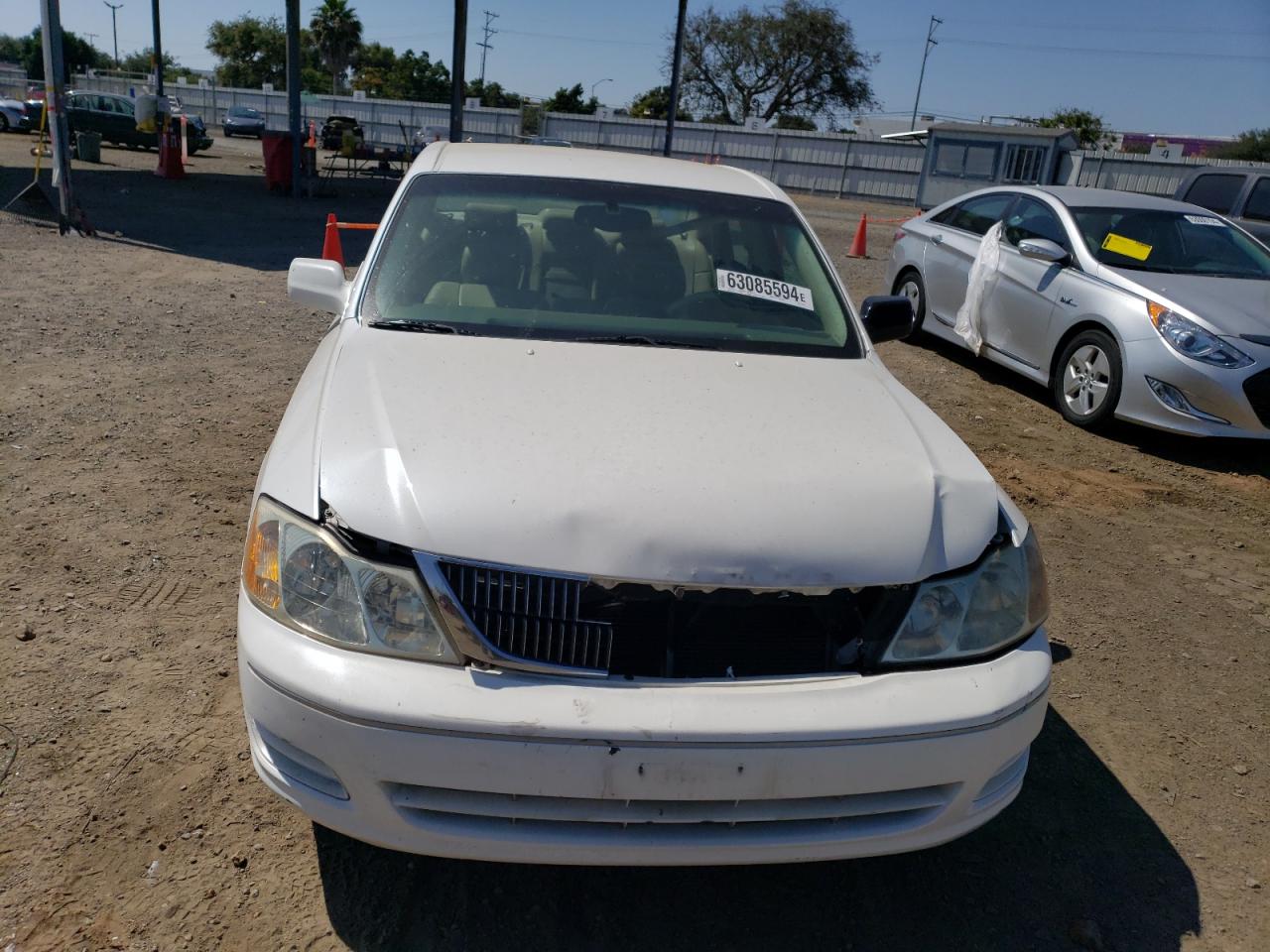 4T1BF28BX1U141124 2001 Toyota Avalon Xl