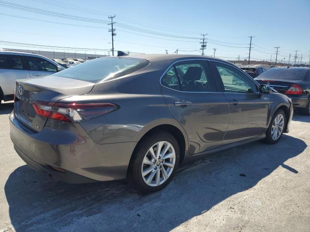 2022 Toyota Camry Le VIN: 4T1C11AKXNU063909 Lot: 61227024