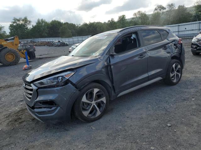 KM8J3CA21JU750655 2018 Hyundai Tucson Value