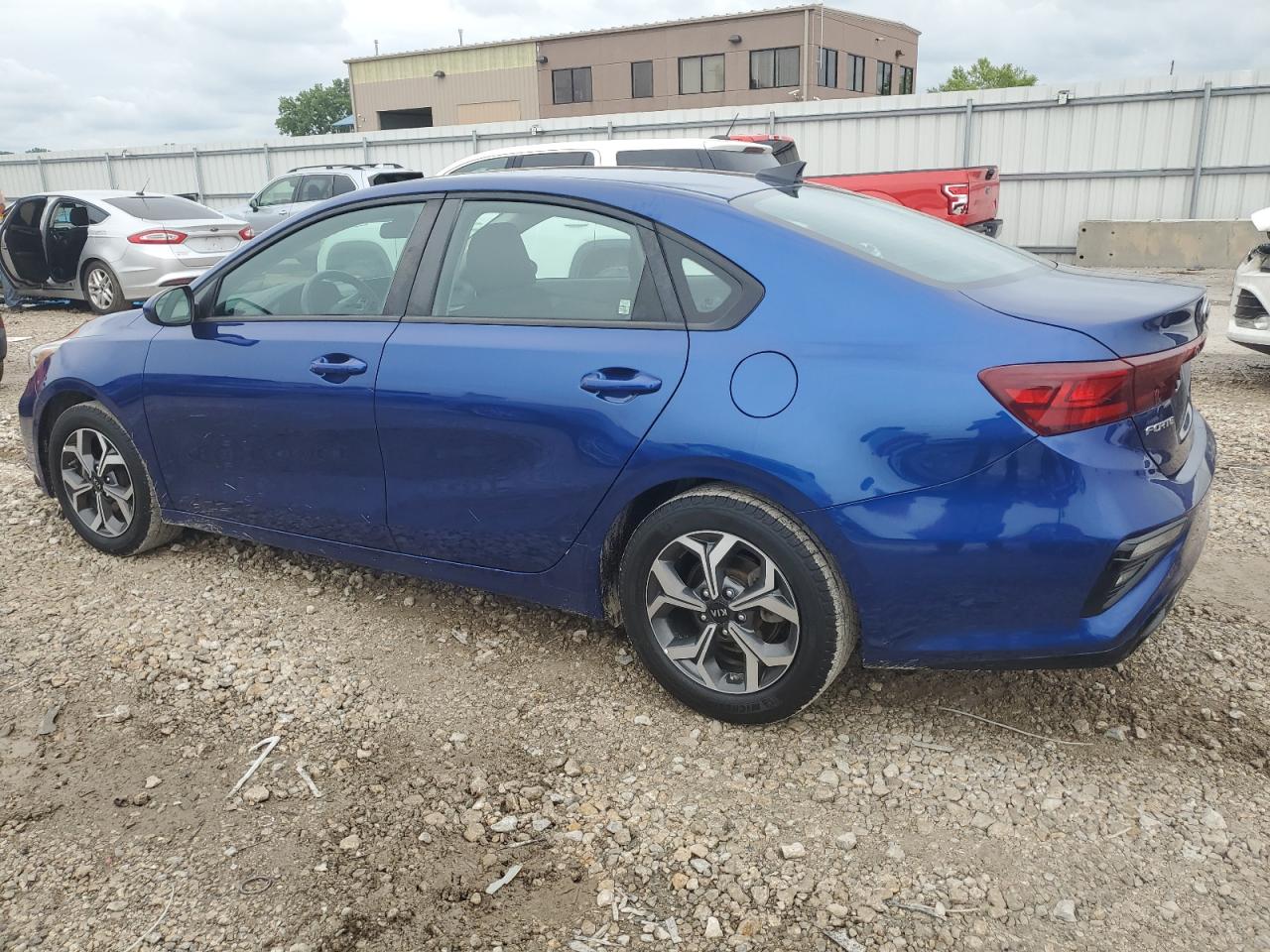 2019 Kia Forte Fe vin: 3KPF24AD0KE103944