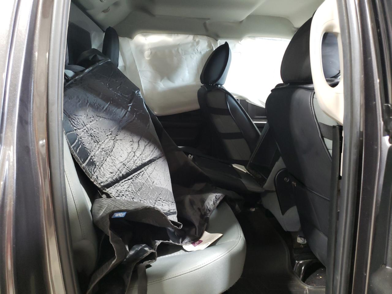 1C6RR7FT3GS413575 2016 Ram 1500 St