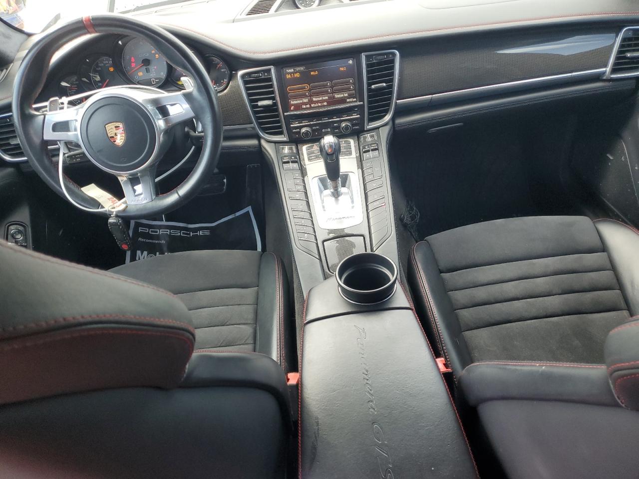 WP0AF2A75GL082052 2016 Porsche Panamera Gts