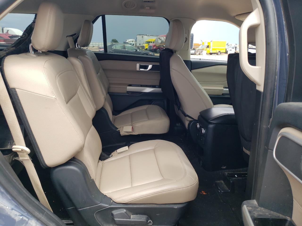 1FMSK7DH8MGA23868 2021 Ford Explorer Xlt