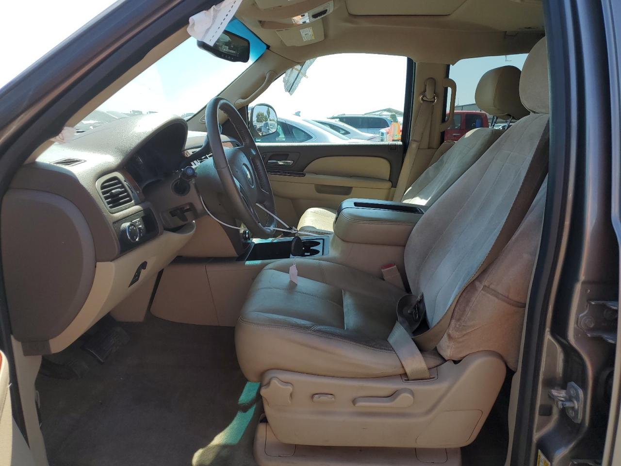 1GNSCBE09CR237419 2012 Chevrolet Tahoe C1500 Lt