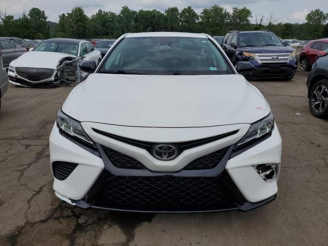 VIN 4T1B11HK0KU743413 2019 Toyota Camry, L no.5