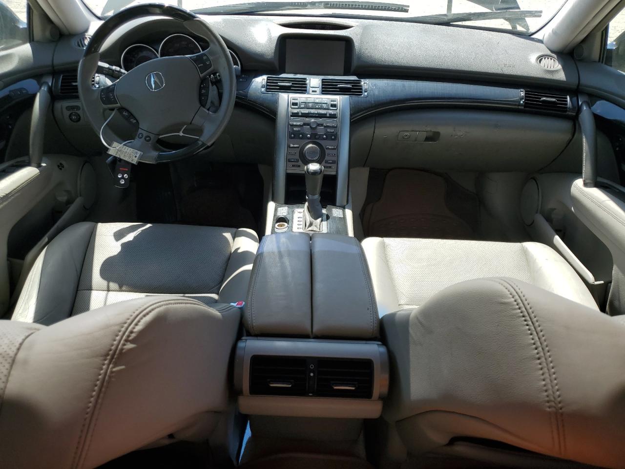 JH4KB2F60CC000270 2012 Acura Rl