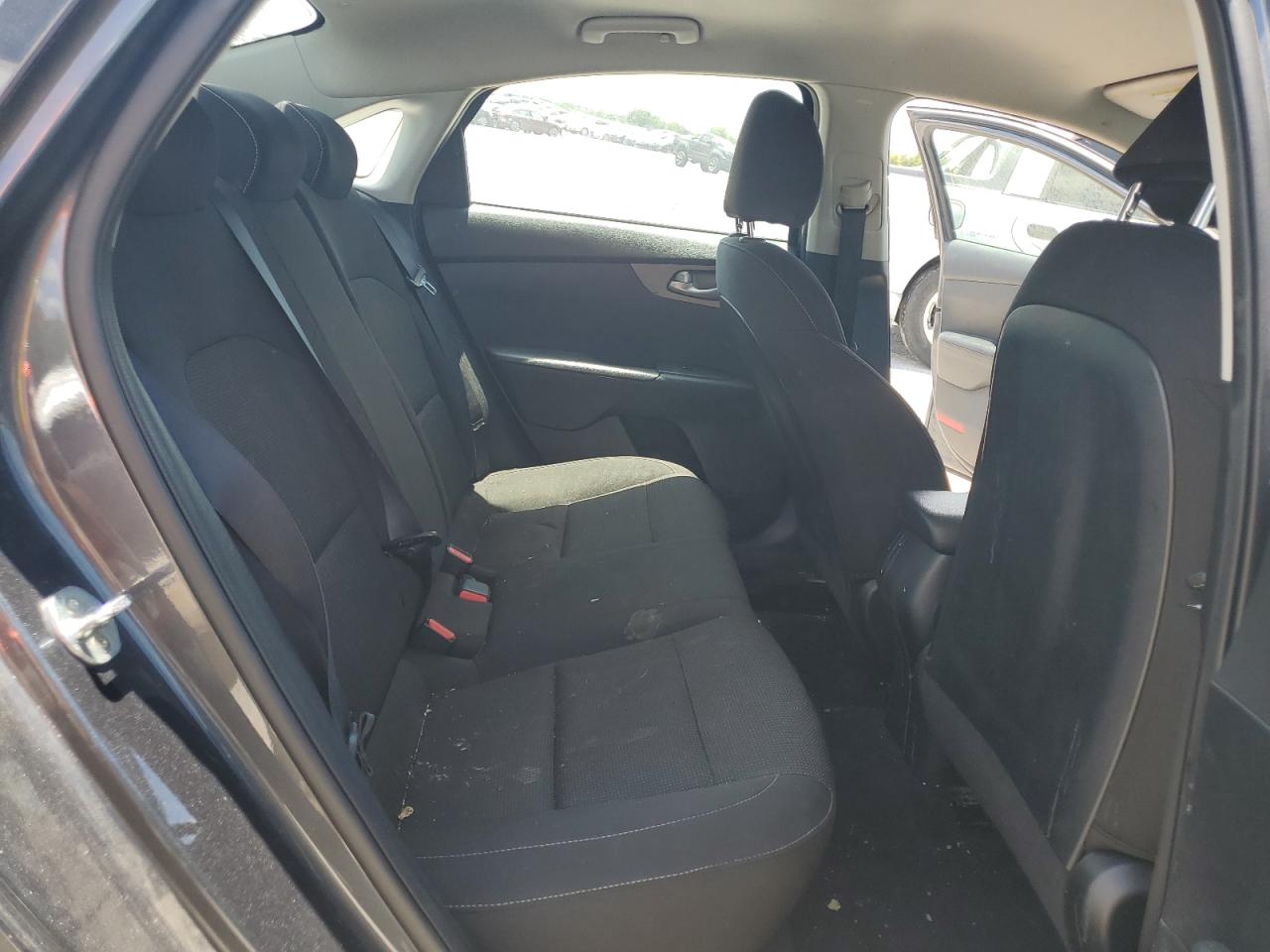 3KPF24AD0ME271750 2021 Kia Forte Fe