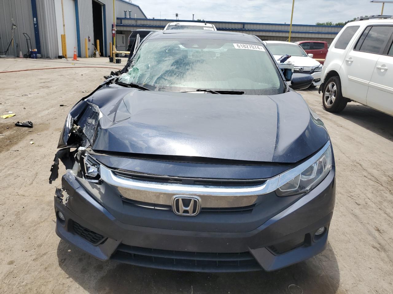 19XFC1F40GE017884 2016 Honda Civic Ex 19XFC1F40GE017884 2016 Honda Civic Ex