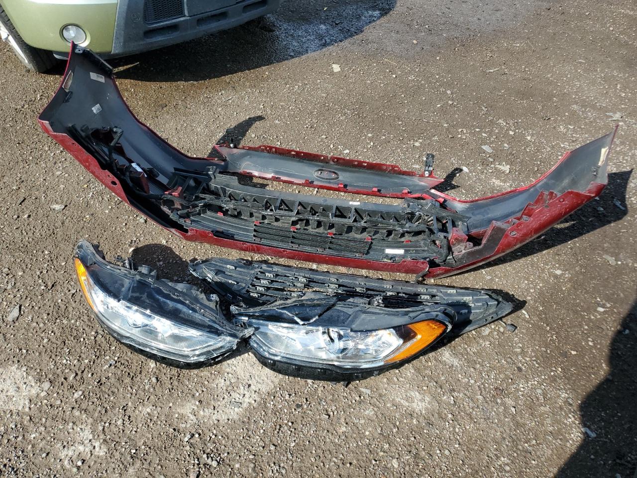 3FA6P0HD0JR211834 2018 Ford Fusion Se