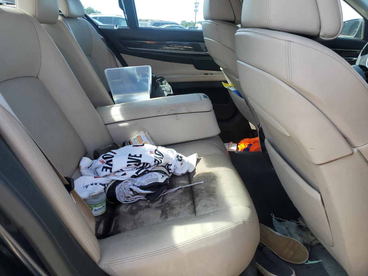 WBAKC6C50CC396196 2012 BMW 750 Xi