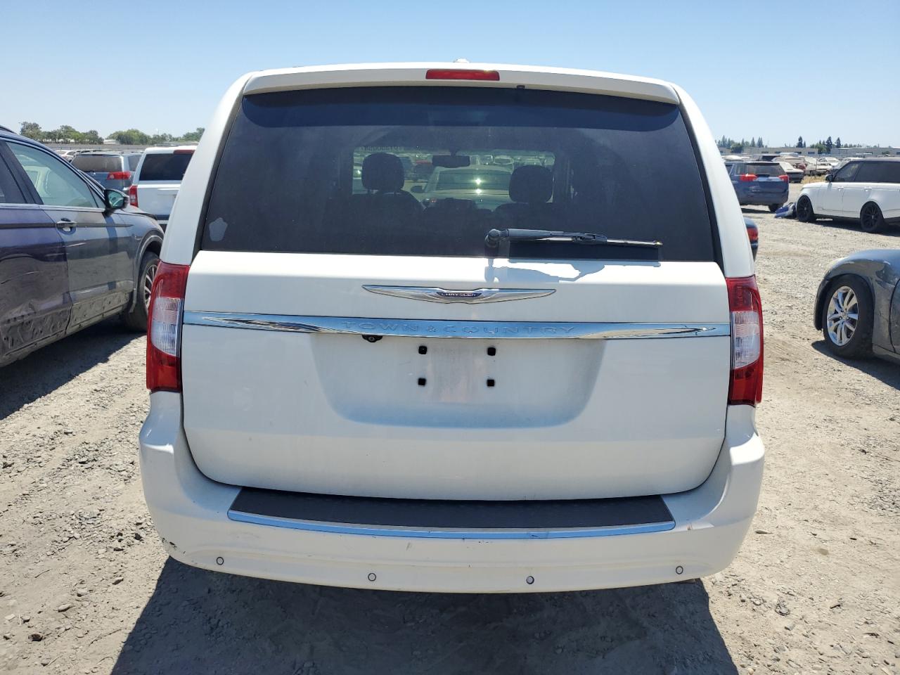 2C4RC1CGXDR646946 2013 Chrysler Town & Country Touring L