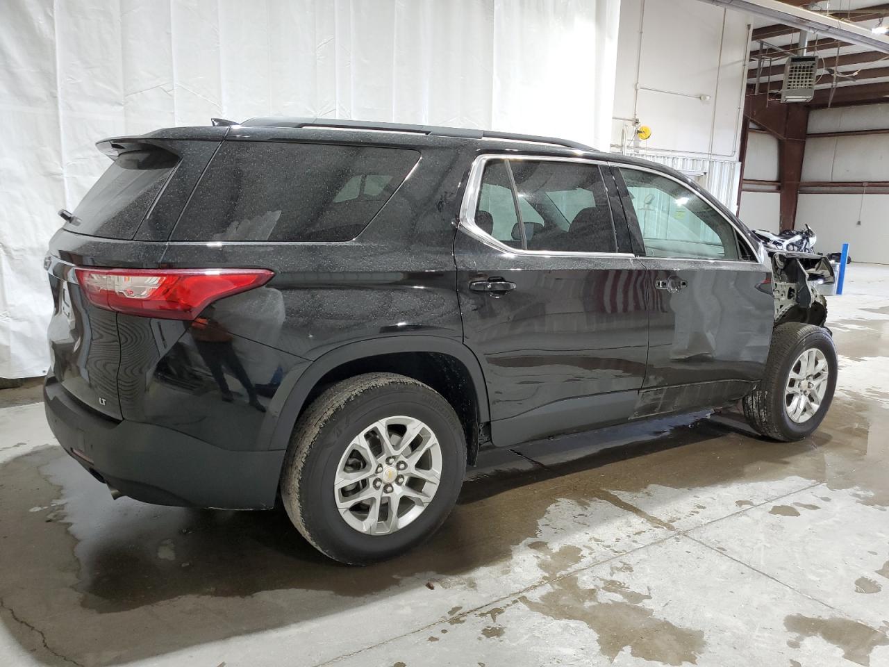 1GNERGKW4KJ293556 2019 Chevrolet Traverse Lt