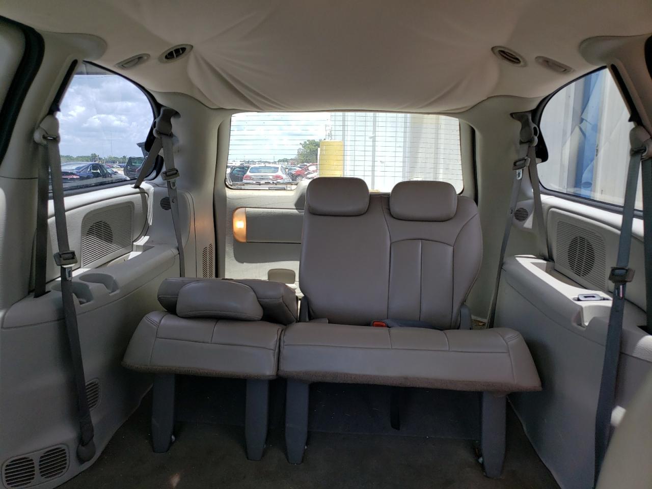 2A4GP44R36R665994 2006 Chrysler Town & Country Lx