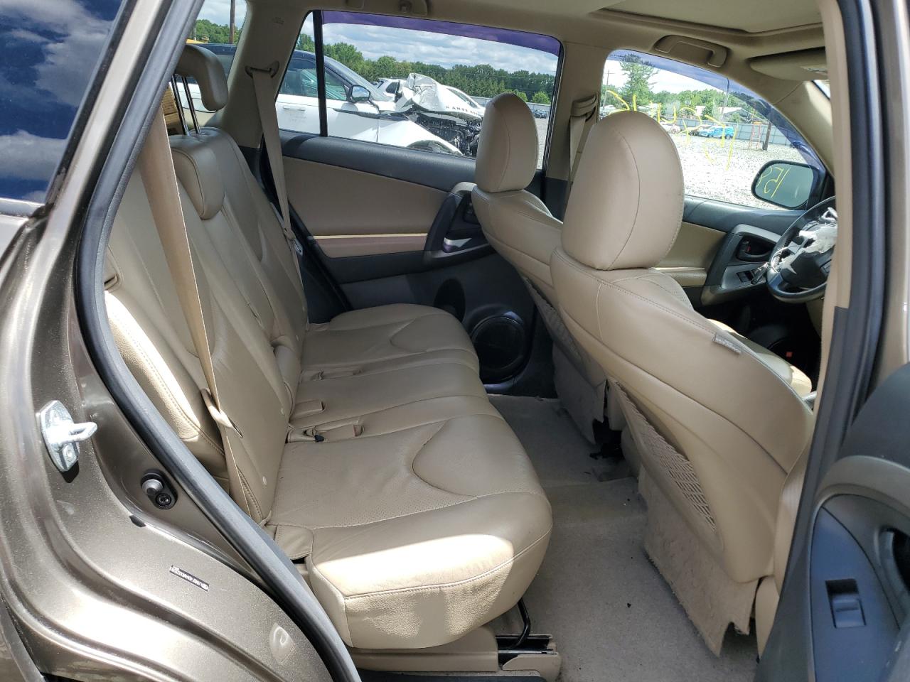 JTMDF4DV4AD033090 2010 Toyota Rav4 Limited