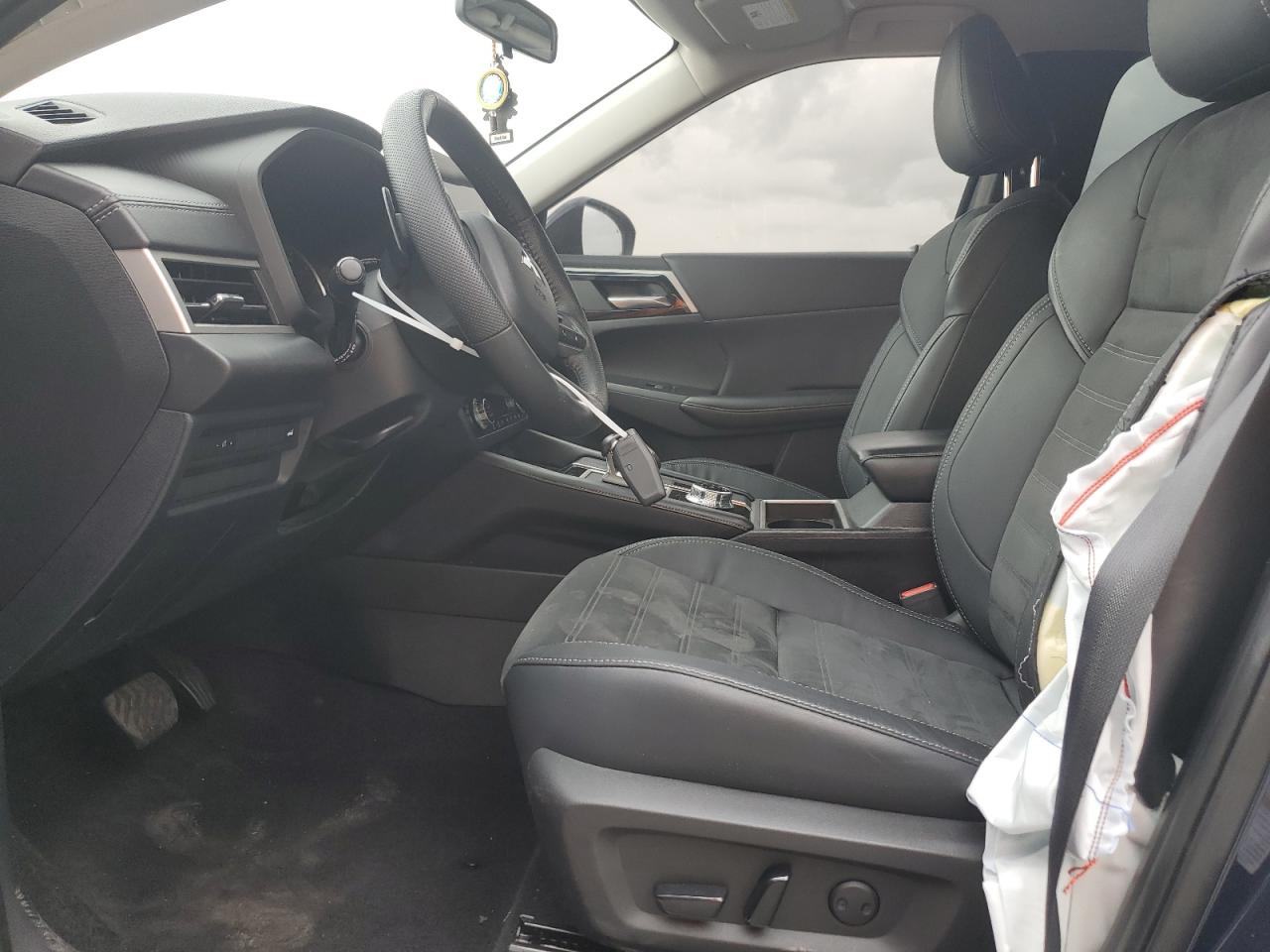 JA4J4UA88NZ079354 2022 Mitsubishi Outlander Se