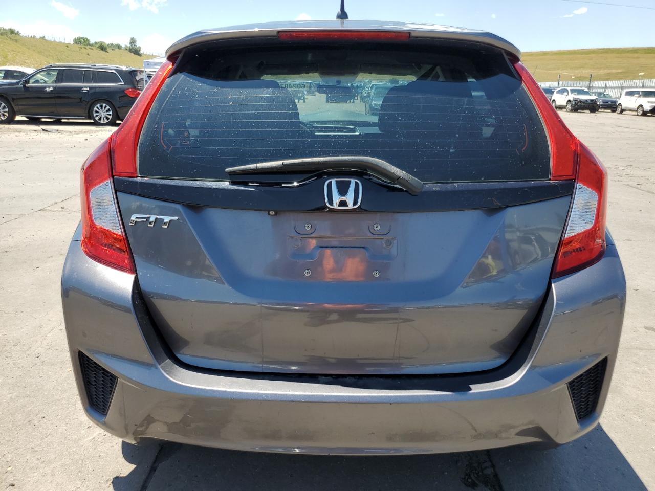 2015 Honda Fit Lx vin: 3HGGK5H52FM760489