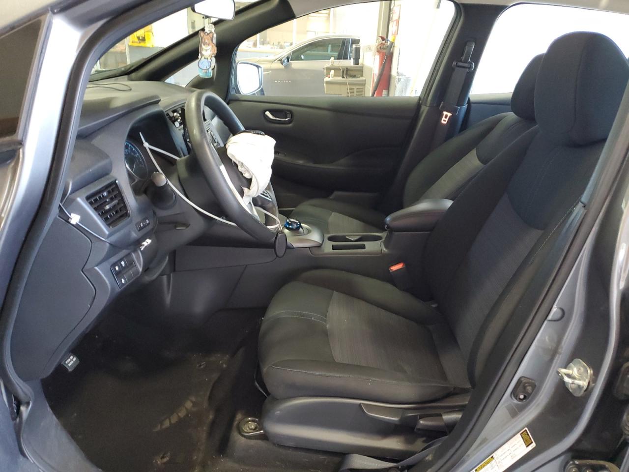 1N4AZ1CP8KC317556 2019 Nissan Leaf S