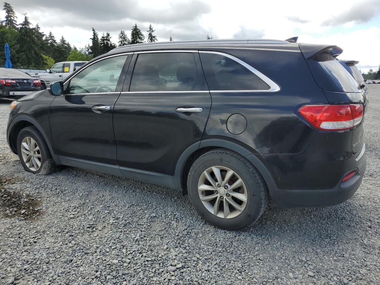 2016 Kia Sorento Lx vin: 5XYPG4A35GG028827