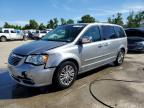 CHRYSLER TOWN & COU photo