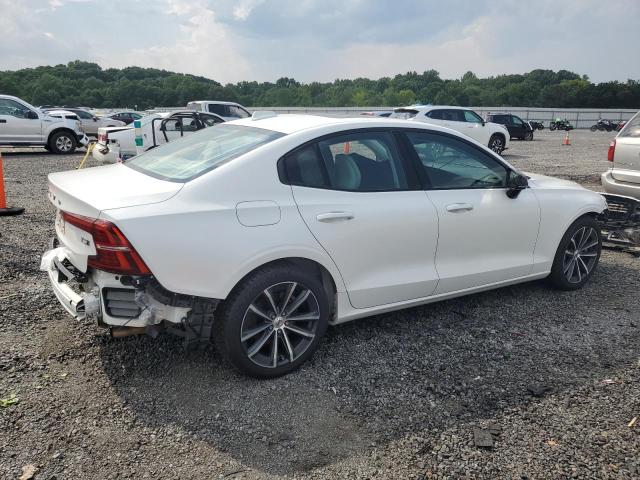 VIN 7JR102TZ4MG108744 2021 Volvo S60, T5 Momentum no.3