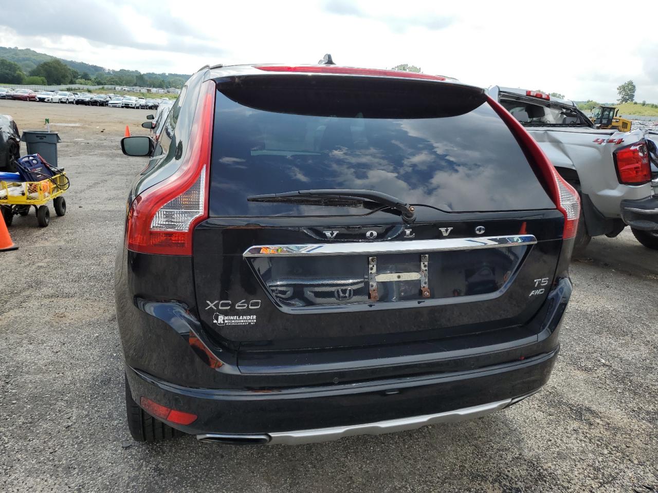 YV4612RK7F2706724 2015 Volvo Xc60 T5 Premier