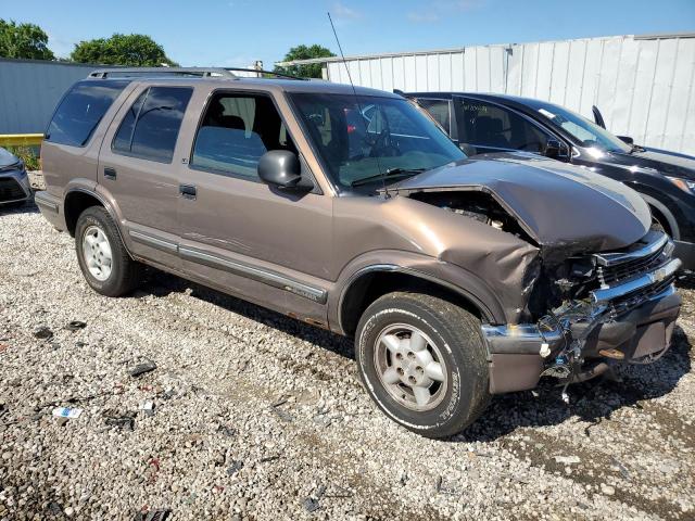 1998 Chevrolet Blazer VIN: 1GNDT13W5W2229955 Lot: 61302524