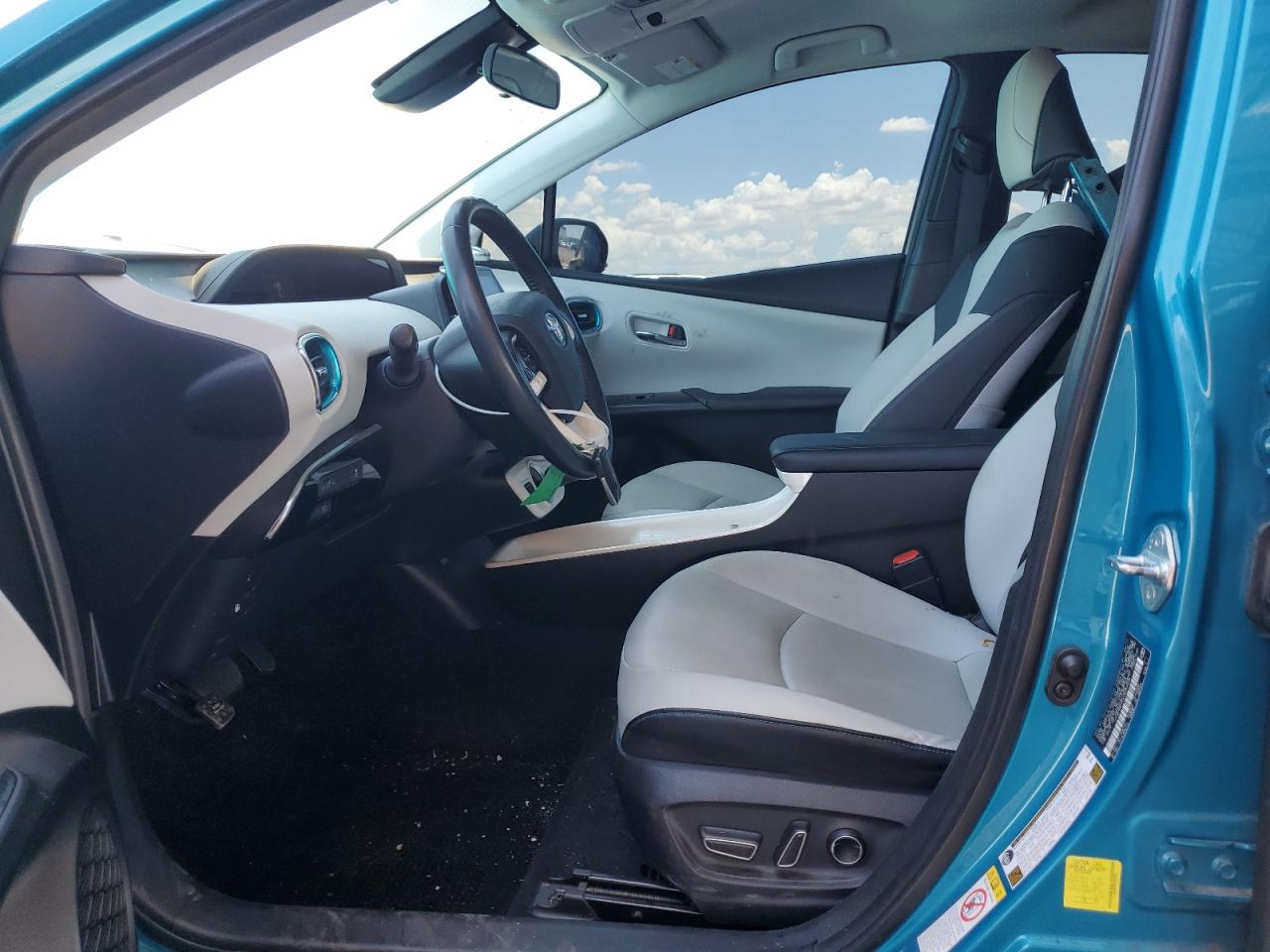 JTDKARFP0H3033525 2017 Toyota Prius Prime