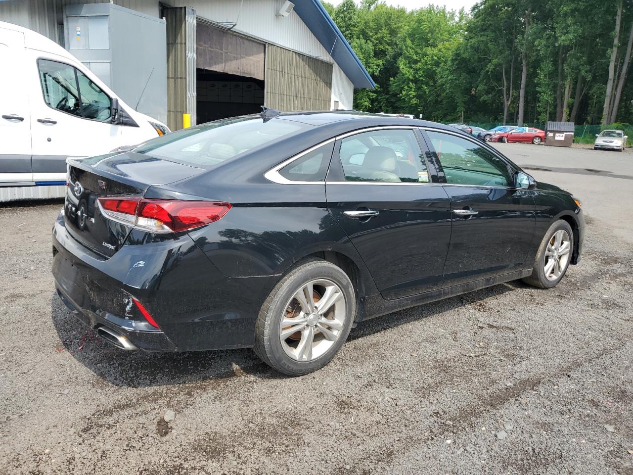 2018 Hyundai Sonata Sport vin: 5NPE34AF3JH667821