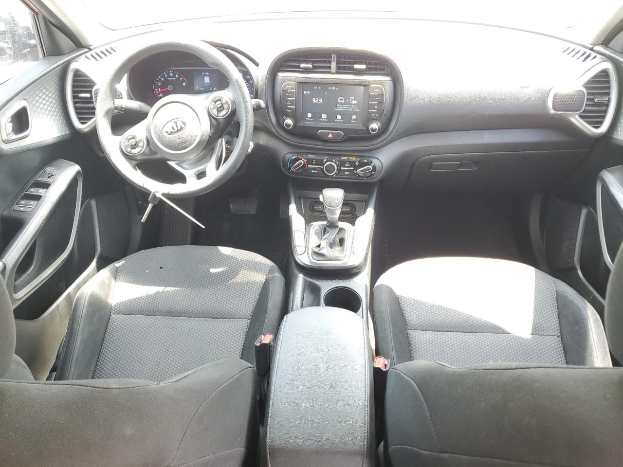 KNDJ23AU2M7781165 2021 Kia Soul Lx