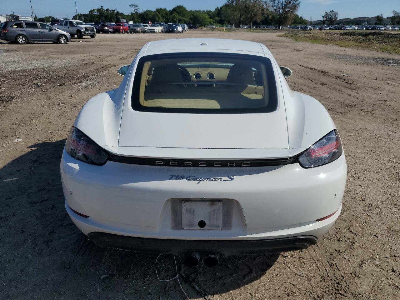 WP0AB2A86HS285771 2017 Porsche Cayman S