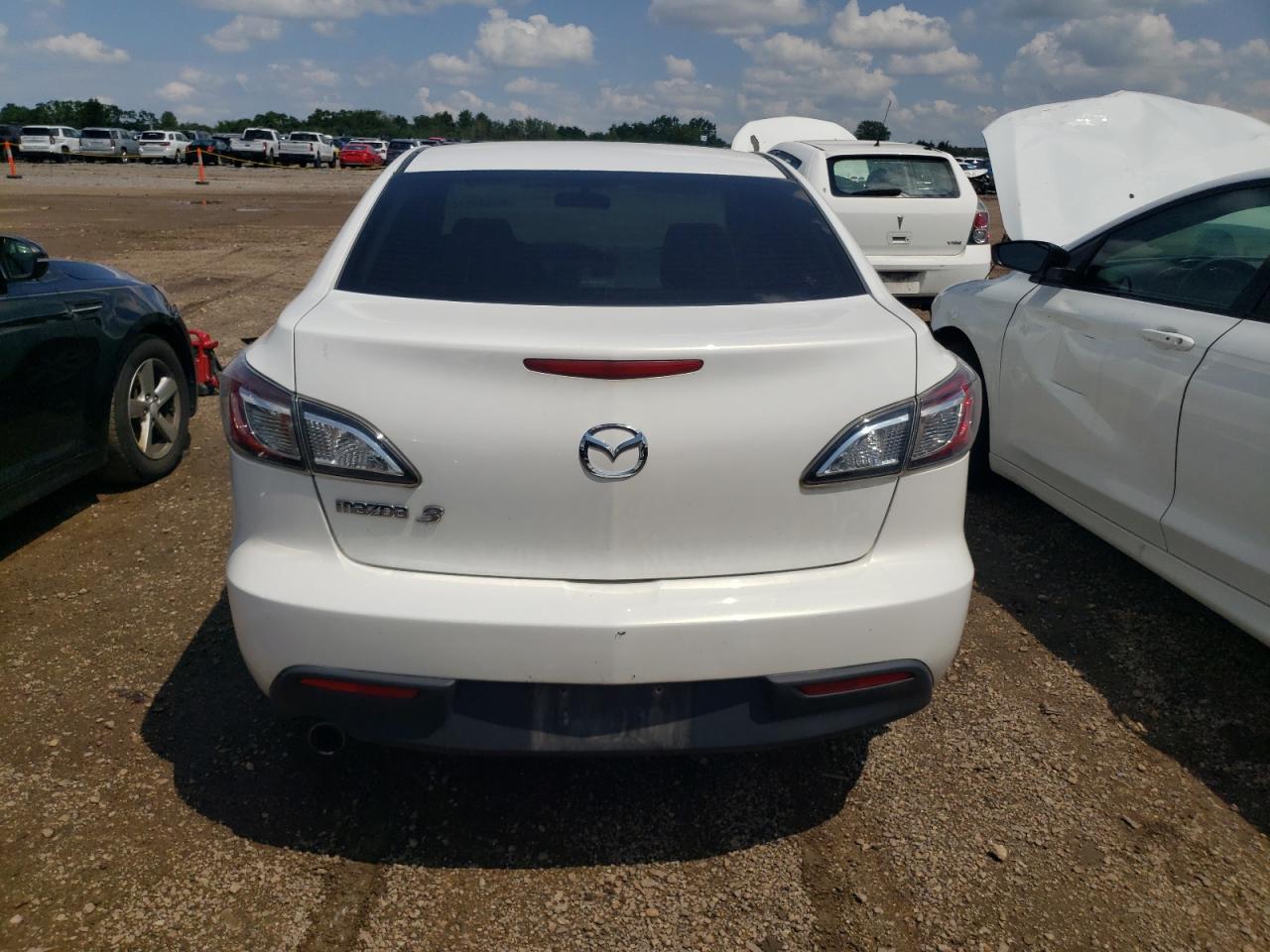 JM1BL1VF3B1381763 2011 Mazda 3 I