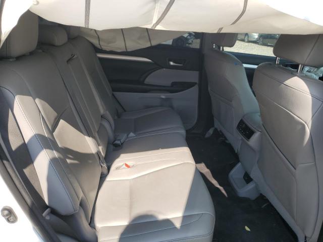2018 TOYOTA HIGHLAND - 5TDJZRFH0JS815471