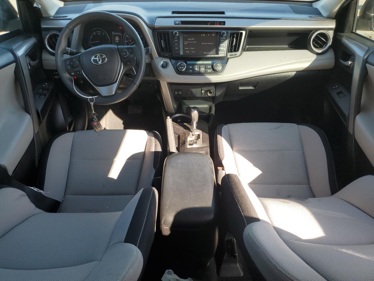 2T3WFREV7HW394573 2017 Toyota Rav4 Xle