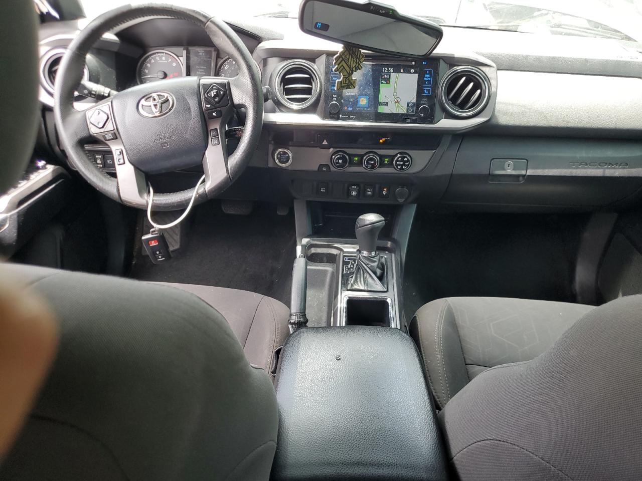 3TMAZ5CN3JM071982 2018 Toyota Tacoma Double Cab