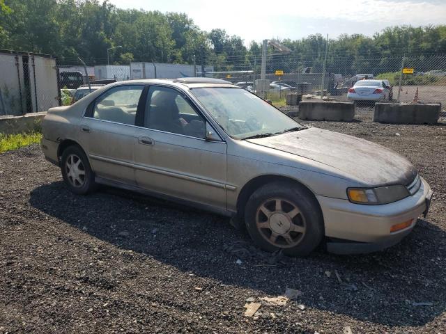 1HGCD5667RA132465 1994 Honda Accord Ex